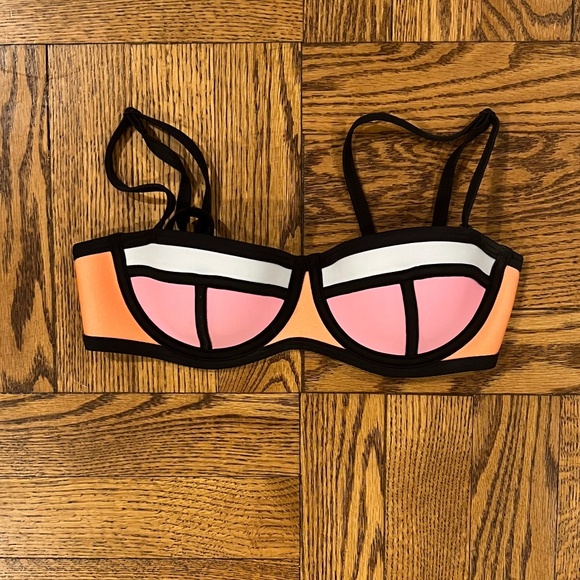 TRIANGL iconic style neoprene bikin with neoprene drawstring bag - Picture 9 of 14